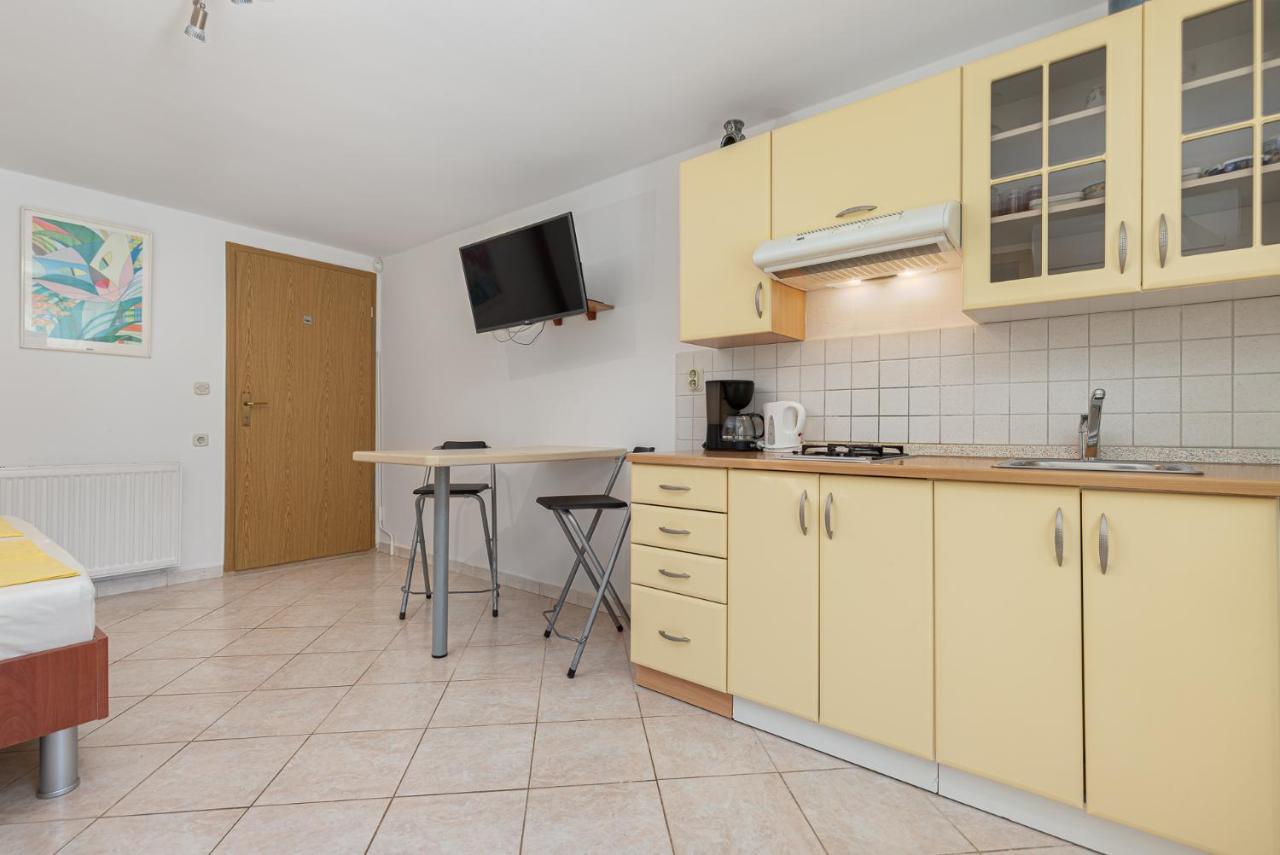 Haus Eva Apartment Novigrad  Luaran gambar