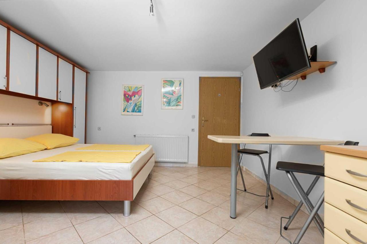 Haus Eva Apartment Novigrad  Luaran gambar