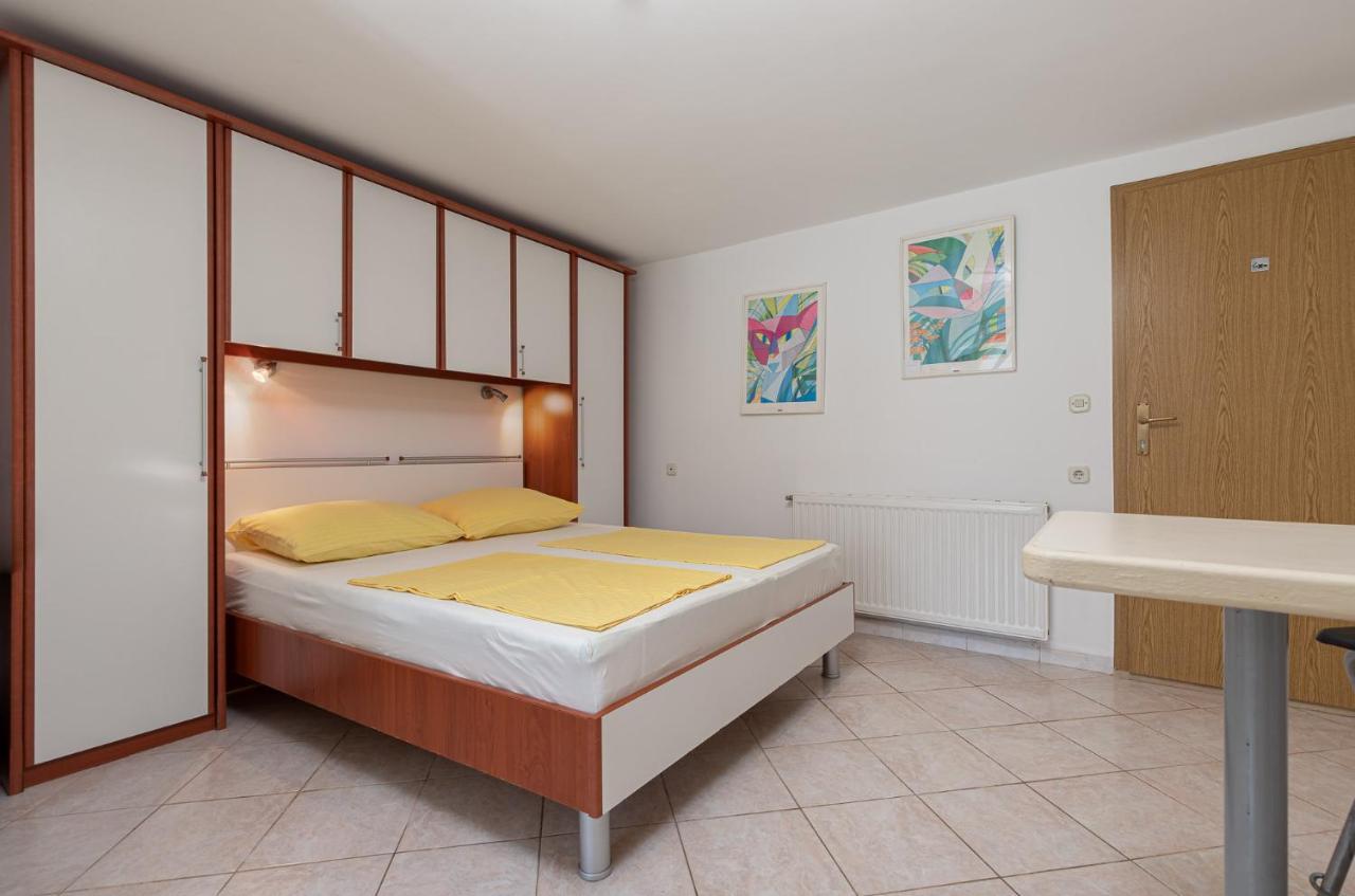 Haus Eva Apartment Novigrad  Luaran gambar